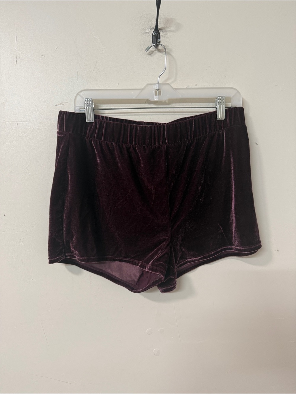 Women's Velvet Lounge Shorts - Deep Plum